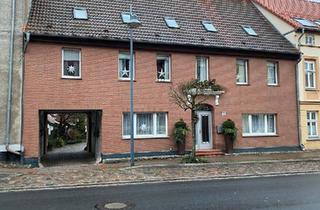 Bauernhaus kaufen in 18461 Franzburg, Franzburg - Zweifamilienhaus- Mehrgenerationshaus auf 3 Etagen