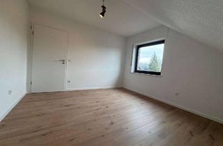 Wohnung mieten in Elbrachtsweg 51, 33332 Gütersloh, Geräumige Dachgeschosswohnung in einem 2-FH in Gütersloh-Sundern