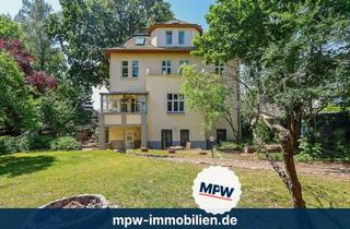 Villa kaufen in 12526 Bohnsdorf, Altehrwürdige Mehrfamilienvilla: neue Heizung und Baulandpotenzial