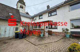 Einfamilienhaus kaufen in 56729 Kirchwald, Sanierungsbedürftiges Einfamilienhaus mit Potenzial in Kirchwald
