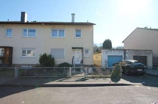 Doppelhaushälfte kaufen in 63452 Hanau, Solide Doppelhaushälfte mit großem Garten und Garage – Ihr neues Zuhause in Hanau-Lamboy