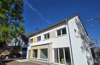 Haus kaufen in Schleifweg 16, 91080 Uttenreuth, ER-Uttenreuth, Neubau DHH in expon. Lage, anspruchsv. Ausstatt., großz, durchd. Raumauft., Keller
