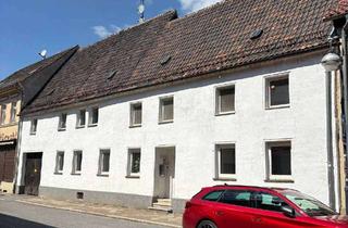 Haus kaufen in Lange Straße 66, 06780 Zörbig, Wohnhaus mit 4 Einheiten im Zentrum von Zörbig – Ideal für Investoren & Familien!