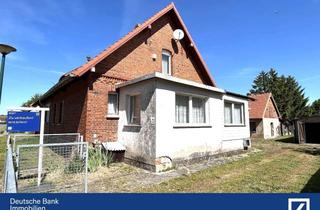 Doppelhaushälfte kaufen in 16928 Pritzwalk, Leben auf dem Land ! Doppelhaushälfte auf großem Grundstück mit Garage und viel Nebengelass