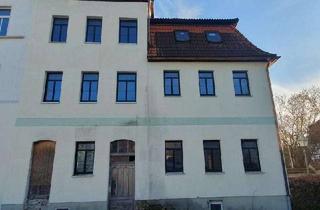 Anlageobjekt in 07819 Triptis, Zentral mit vielen Möglichkeiten! Wohn- und Geschäftshaus zu verkaufen!