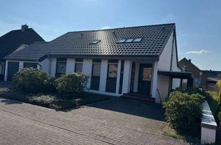 Einfamilienhaus kaufen in 31303 Burgdorf, großzägiges Einfamilienhaus mit Einliegerwohnung (als Büro genutzt)