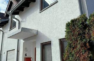 Doppelhaushälfte kaufen in 64521 Groß-Gerau, Groß-Gerau - Schmuckstück! Architektonisch besondere DHH nahe des Zentrums von Groß-Gerau, mit schöner Einbauküche, gemütlichen Dachgauben und 2 Stellplätzen!