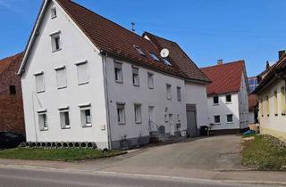Wohnung kaufen in 89150 Laichingen, Laichingen - Schöne große Wohnung mit viel Platz und Garage als Einfamiliemhaus