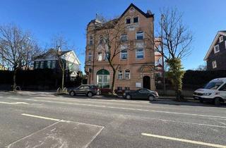 Wohnung kaufen in 42859 Remscheid, Remscheid - Altbaucharme trifft Moderne - Dachgeschosswohnung mit Wohlfühlcharakter - sofort bezugsfrei!