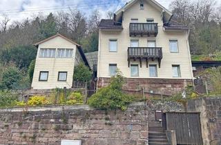 Haus kaufen in 75305 Neuenbürg, Neuenbürg - 2-3 Familienhaus mit Nebengebäude und großem Grundstück in Neuenbürg Zentrum