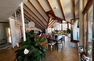 Wohnung kaufen in 86368 Gersthofen, Gersthofen - Außergewöhnliche Dachgeschosswohnung mit Galerie & Dachterrasse