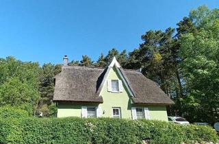 Einfamilienhaus kaufen in 18551 Sagard, Sagard - Reetgedecktes Ferienhaus auf Rügen in Glowe - provisionsfrei!