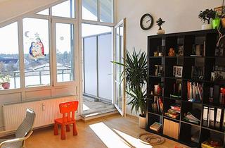 Wohnung kaufen in 85630 Grasbrunn, ***Zauberhafte 3 Zimmer Dachgeschosswohnung mit grossen Balkon in absolut ruhiger Lage***