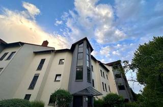 Wohnung kaufen in 69221 Dossenheim, Stilvolle Dachgeschosswohnung mit Loggia und zwei TG-Stellplätzen in Dossenheim