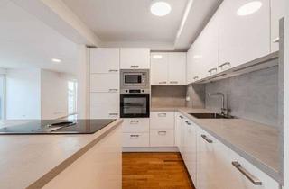 Wohnung mieten in Nordstraße 46, 40477 Pempelfort, Modische möblierte vollklimatisierte Wohnung für Singles und Paare im 4. OG im schönen Düsseldorf!