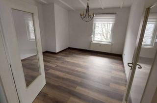 Wohnung mieten in Hauptstrasse 120, 94405 Landau, Vermietet wird ab sofort eine ca. 61qm neu sanierte Altbauwohnung direkt an der Isar