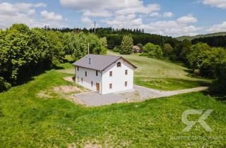 Haus kaufen in 93492 Treffelstein, Naturidyll in Alleinlage: Neubau-Traumhaus (KfW40) mit Pferdehaltung auf 10.000 m² in Treffelstein
