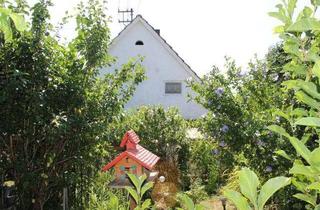 Haus kaufen in 86497 Horgau, Hier lässt sich viel draus machen - EFH mit schön eingewachsenem Garten!