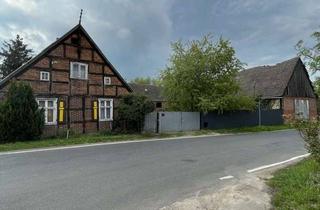 Haus kaufen in 19336 Legde/Quitzöbel, Handwerker aufgepasst!Sanierungsbedürftiger 3-Seitenhof auf großzügigem Grundstück!