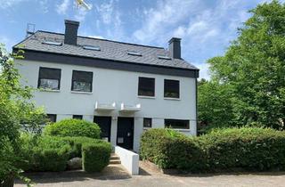 Doppelhaushälfte kaufen in 76189 Daxlanden, Charmante Doppelhaushälfte mit viel Platz, Garten & Garage