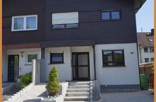 Haus mieten in 77736 Zell, In stadtnaher Wohnlage: Doppelhaushälfte mit 140 m² Wohnfläche und Garage ab sofort zu vermieten!