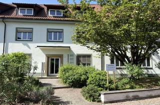 Büro zu mieten in Albert-Hugard-Straße, 79219 Staufen, Büro- / Praxisräume im Erdgeschoss mit Stellplatz - bezugsfrei ab 01.07.2025