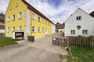 Mehrfamilienhaus kaufen in 91781 Weißenburg, Attraktives Mehrfamilienhaus mit Ausbaureserve und solider Mietrendite in Holzingen