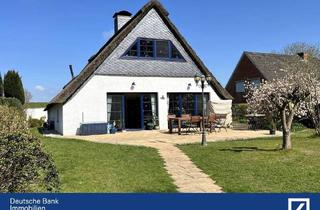 Haus kaufen in 21730 Balje, Balje - **Reetdach-Juwel direkt am Elberadweg**