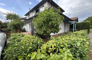Wohnung kaufen in 27798 Hude, Hude (Oldb) - Helle Erdgeschosswohnung mit überdachtem Eingang, Terrasse und Stellplatz