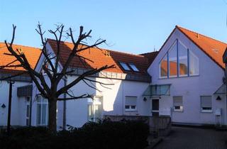 Wohnung kaufen in 35435 Wettenberg, Wettenberg - Einzigartige Studio-Wohnung mit Dachterrasse in ruhiger Lage