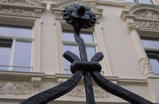 Wohnung kaufen in Blücherstraße 24, 53115 Poppelsdorf, Bestlage Poppelsdorf - 3,5 Zi-Maisonette Balkon Jugendstilaltbau kernsaniert - edel u. gut