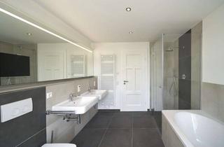 Wohnung mieten in Gellertstraße 50, 09661 Hainichen, Luxussanierte 3-Raum-Wohnug - Balkon mit Westausrichtung, Stuck, Parkett, Tageslichtbad, PKW-STP