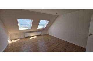 Wohnung mieten in Wieselbacher Weg 42, 55743 Idar-Oberstein, Frisch sanierte Dachgeschosswohnung – ab sofort zu vermieten!