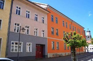 Wohnung mieten in Marktstraße, 07806 Neustadt, Größzügige 3-Raumwohnung im Stadtzentrum