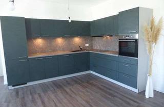 Wohnung mieten in Helenenstr. 83, 09212 Limbach-Oberfrohna, Eigenheimfeeling! - Exquisite 5-Raum mit EBK, kleinem Garten und, und, und...