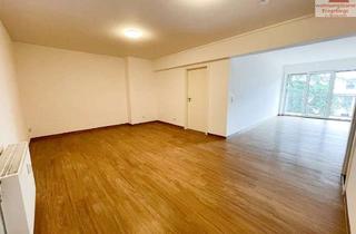 Wohnung mieten in Bockauer Talstraße, 08280 Aue, Moderne 3-Raum-Wohnung mit Balkon und Einbauküche in Aue