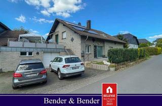 Haus kaufen in 53773 Hennef, Gepflegtes, verklinkertes Zweifamilienhaus mit zwei Garagen und PV-Anlage in Hennef-Blankenberg!