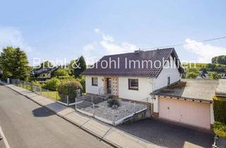 Einfamilienhaus kaufen in 56412 Nomborn, Freistehendes Einfamilienhaus mit herrlichem Ausblick - für den Käufer provisionsfrei