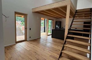 Wohnung mieten in 93167 Falkenstein, Wunderschöne 2-Zimmer Dachgeschoss Wohnung mit Galerie und Kochinsel