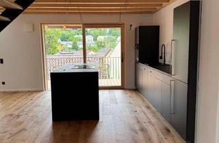 Wohnung mieten in 93167 Falkenstein, Moderne 2-Zimmer Galerie-Wohnung mit Kochinsel