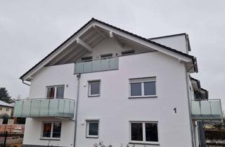 Wohnung mieten in Rathausstraße, 35460 Staufenberg, Helle und hochwertige Dachgeschosswohnung mit Küche, Loggia und 2 Parkplätzen!