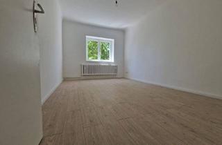 Wohnung kaufen in Hochsitz 11, 15745 Wildau, Wildau - PROVISIONSFREI & BEZUGSFREI: Renovierte Eigentumswohnung mit großer Terrasse
