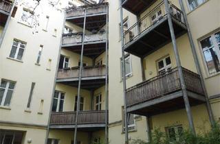 Wohnung kaufen in Bänschstraße 79, 10247 Berlin, Berlin - Ruhige 2 Zi. Wohnung mit Balkon im Friedrichshainer Kiez zu kaufen.