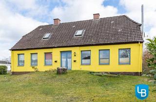 Haus kaufen in 23714 Malente, Malente / Kreuzfeld - Teilvermietetes ZFH mit Nebengebäude - wohnen & vermieten