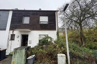 Haus kaufen in 97464 Niederwerrn, Niederwerrn - Potenzial für Ihre Ideen: Reihenendhaus mit Einzelgarage in Niederwerrn zu verkaufen