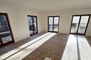 Wohnung kaufen in Schönower Straße 11, 14165 Zehlendorf, Fertiggestellte familienfreundliche 4-Zimmer-Wohnung mit Balkon & 2 Bädern