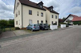 Wohnung kaufen in 90584 Allersberg, Lage trifft Komfort – 3-Zimmer-Wohnung in Top-Zustand und Balkon