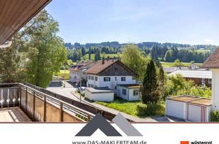 Wohnung kaufen in 87477 Sulzberg, Charmante 4-Zimmer-Wohnung mit 93 m², zwei Balkonen und Garage in ruhiger Lage