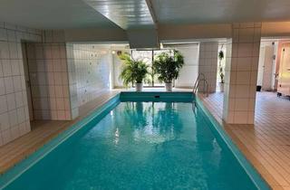Wohnung kaufen in 90513 Zirndorf, Helle 4-Zimmer-Wohnung mit zwei Balkonen, Wellnessbereich und viel Platz in ruhiger Lage