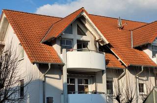 Wohnung kaufen in Riedweg, 36266 Heringen, SOLIDE, MASSIV, WERTBESTÄNDIG!!! Vermietete Dachgeschosswohnung mit Carport in Heringen